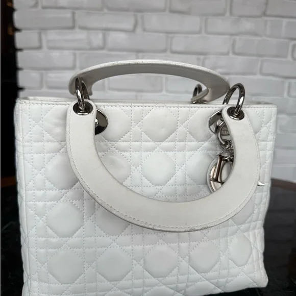 Christian Dior Cannage Lady Dior - Picture 13 of 17